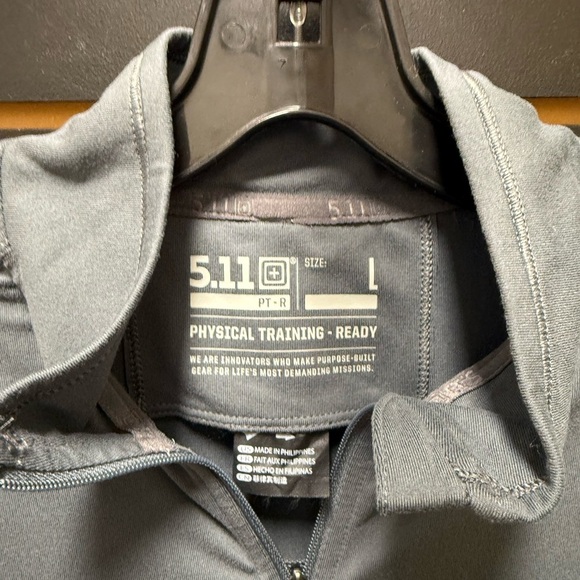 Women's 5.11 PT-R 1/2 Zip Catalyst Performance Shirt Gray Moisture Wicking - Picture 2 of 3